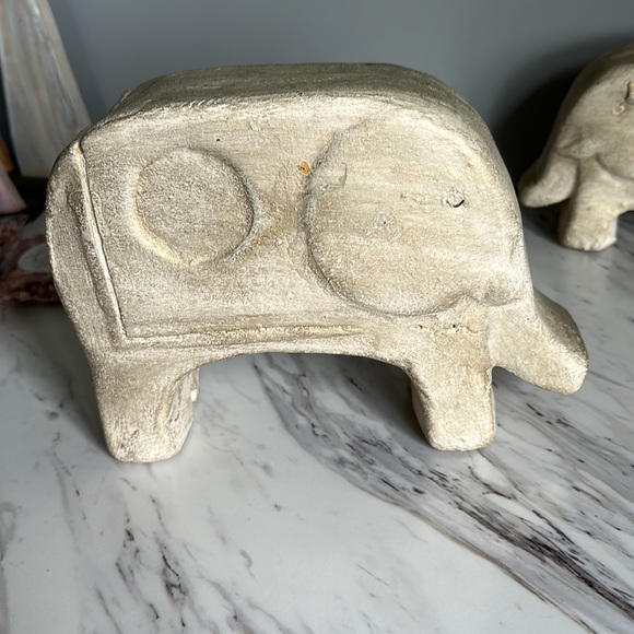 Beautiful Cement Elephants - Picture 6 of 10